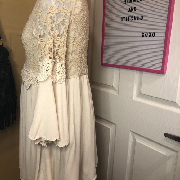 James C Lace Embroidered Dress - Picture 3 of 11